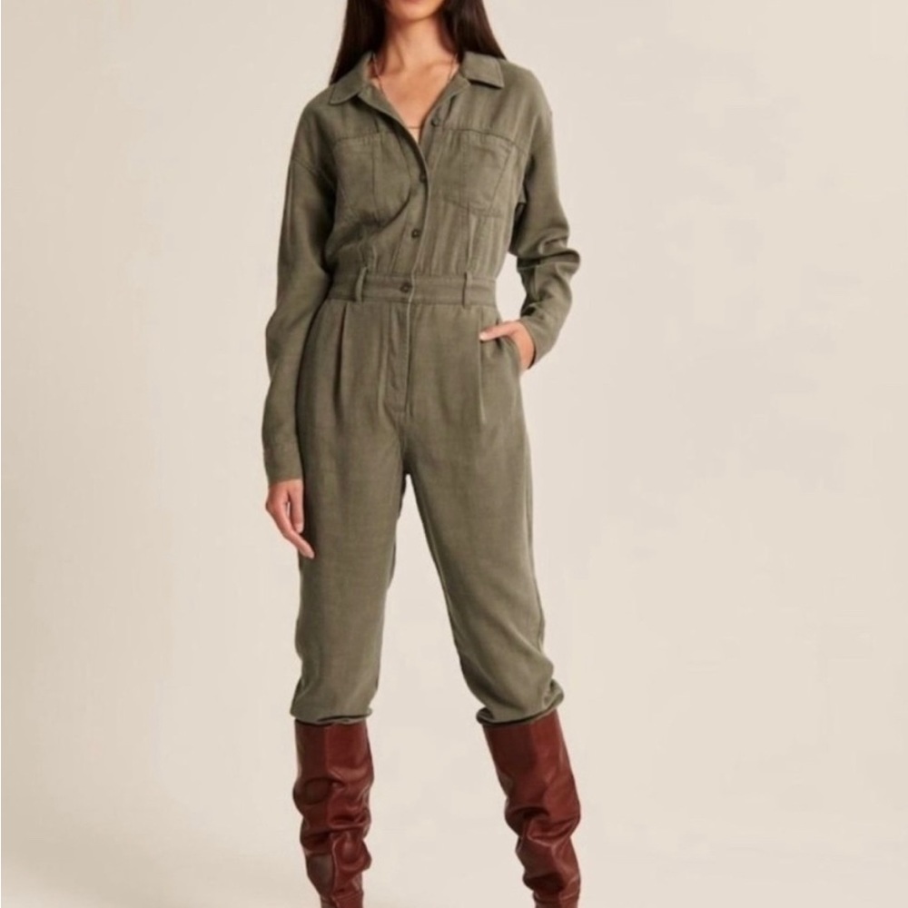 Abercrombie & Fitch Utility Jumpsuit in Olive Green